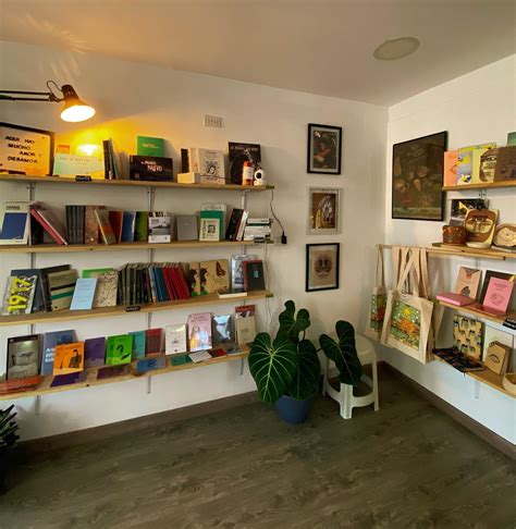 🏠📚☕️🍪🌱 bogotá libreria café rivadavia librería