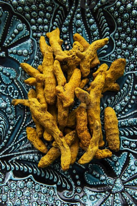 Whole Dry Turmeric Roots 2992160 Stock Photo At Vecteezy