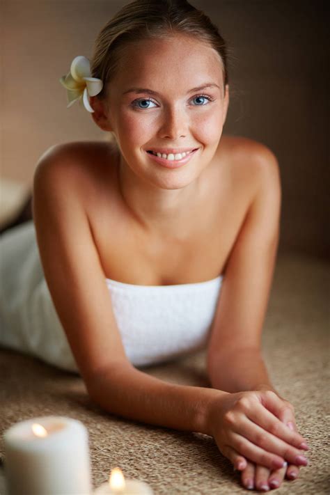 Videos Learn Swedish Massage Spas And Salons India
