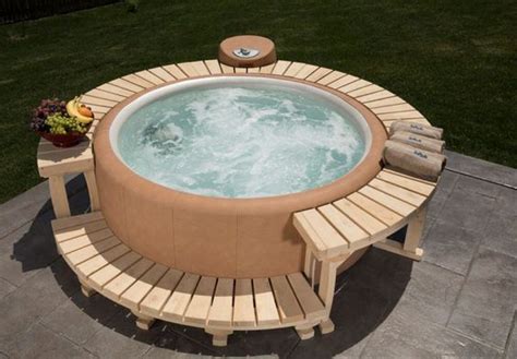 Top Id Es Tutos D Habillages De Jacuzzi Gonflables Outdoor Dining Area Outdoor Living