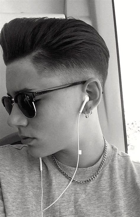 Androgynous haircuts are a liberating concept and have resonated well mainly with the this mohawk is one of the few androgynous haircuts for curly hair that can get the most out of the texture. Pin on SBC