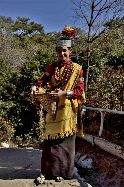 khasi traditional female dress wearing tourist whizzed net