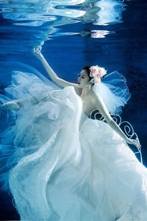 Wedding Dress Wedding Dresses Underwater Photoshoot Underwater