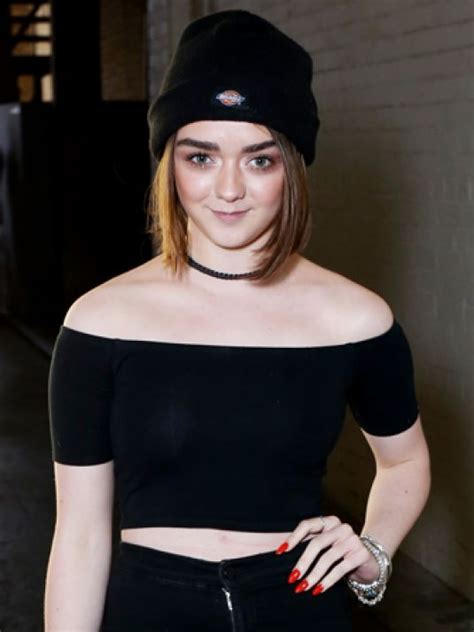 Maisie Williams At London College Of Fashion Vip Catwalk Show Hawtcelebs