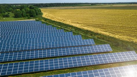 Beautifying Your Solar Farm — 5 Reasons To Choose Padmount Over Poles