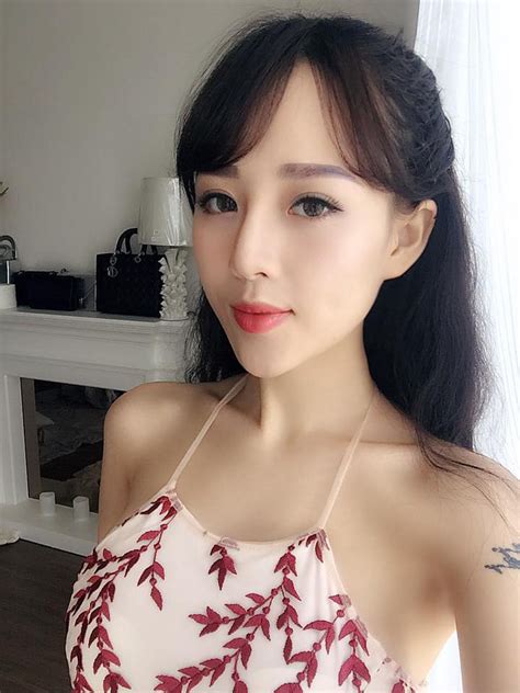 Da Trắng Mặt Xinh Hot Girl Việt Cứ Tung ảnh Sexy Là Cộng đồng Mạng Dậy Sóng