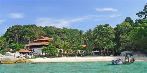 Relax your way at the beach. D'Coconut Lagoon Resort - East Wing, Pulau Lang Tengah ...