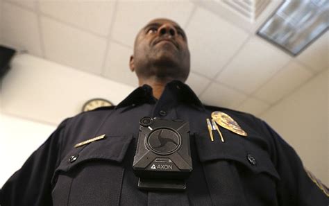 State Task Force Endorses Police Body Cameras