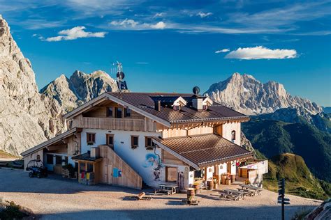 Mountain Huts In Cortina The Official Dolomites Website Cortina