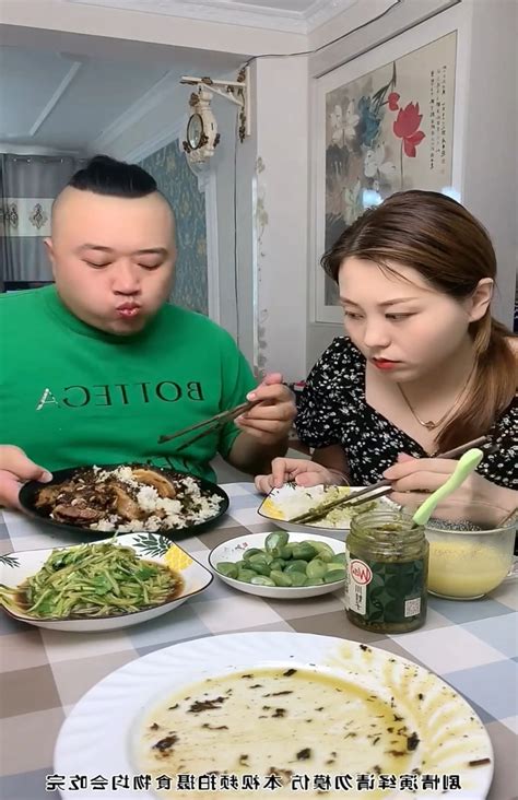 The Best Funny Videos Chinese Couple Prank Eating Delicious Food 2023
