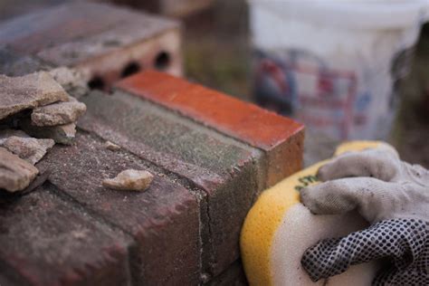 How To Simple Diy Brick And Mortar Repair Manmadediy