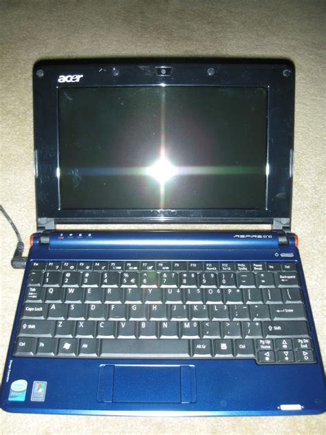 Acer Aspire One Zg5 Netbook Win Xp 1gb Ram 100gb Hd Wifi