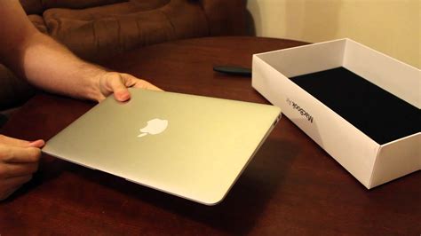 Apple Macbook Air 2012 116 Inch Unboxing Ivy Bridge Youtube