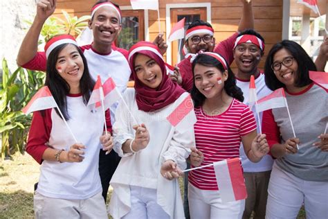Gente Indonesia Que Celebra D A De La Independencia Foto De Archivo