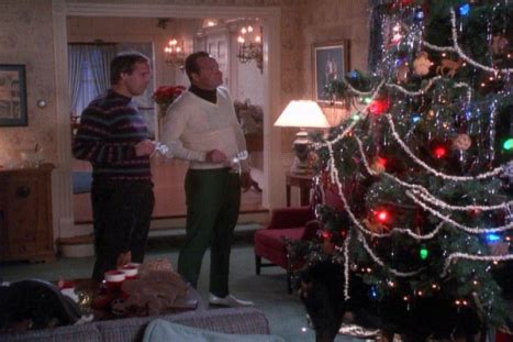 At the family feast, aunt bethany (mae questel) recites the pledge of allegiance and the main course withers. Christmas Marathon: National Lampoon's Christmas Vacation ...