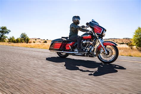 New 2021 Harley Davidson Cvo Street Glide Motorcycles In Kokomo In