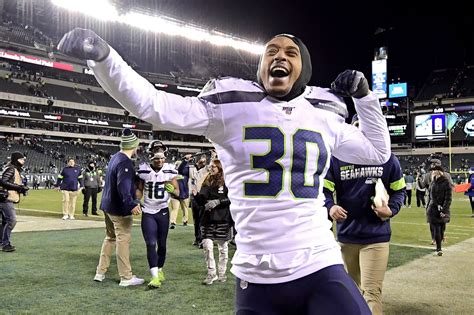 How Seattle Seahawks S Bradley Mcdougald Benefited From Quandre Diggs