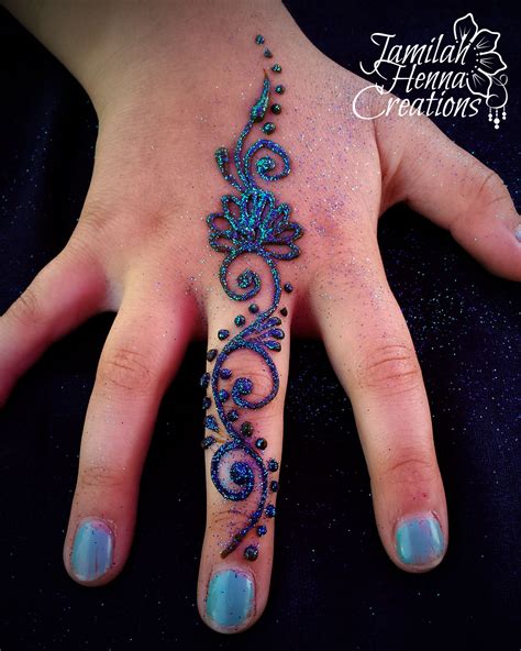 How To Use Glitter To Embellish Your Henna Artistic Adornment