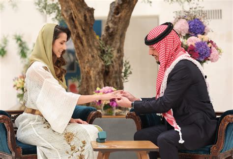 A Closer Look At Queen Rania And Rajwa Al Saifs Bespoke Looks For Pre Images And Photos Finder