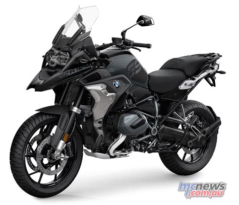 Bmw R 1250 Gs Triple Black Is Back Mcnews