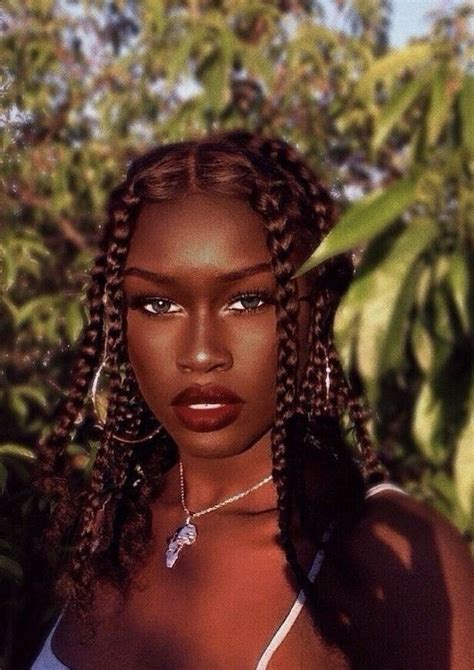 𝕡𝕚𝕟 𝕜𝕣𝕚𝕤𝕥𝕙𝕖𝕦𝕟𝕚𝕧𝕖𝕣𝕤𝕖 In 2020 Beauty Portrait Black Girl Aesthetic Ebony Beauty