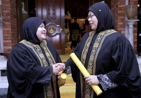 Apakah waktu solat hari ini shah alam? Akhirnya Mahkamah Syariah Lantik Dua Hakim Wanita Pertama ...