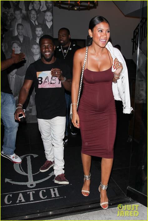 Kevin Hart S Wife Eniko Shares Bare Baby Bump Photo Photo Pregnant Celebrities