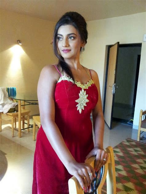Beauty Galore Hd Akshara Singh In Red Evening Gown