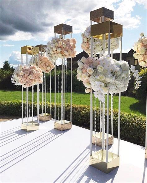 Flower arrangements home decor to fit your style. Gold Floral Stand Wedding centerpiece Wedding Flower stand Wedding decor Ceremony Wedding ...