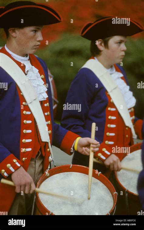Usa Revolutionary War Reenactors Fife And Drum Corps Band Musicians Stock