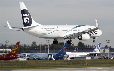 Use our alaska airlines promo codes to enjoy great savings on alaska airlines reservations and tickets! Alaska Airlines Bars Airport Worker Who Dozed Off In The ...