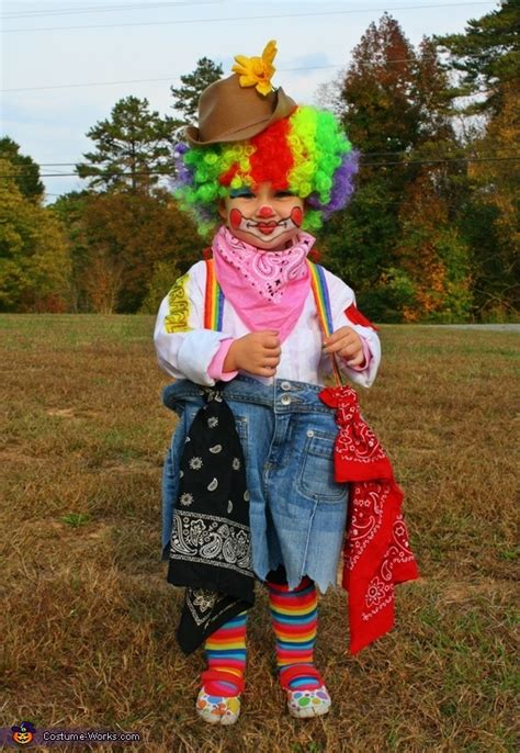 With a few items from home plus a few from the thrift store, you can put together a diy clown. DIY Rodeo Clown Costume