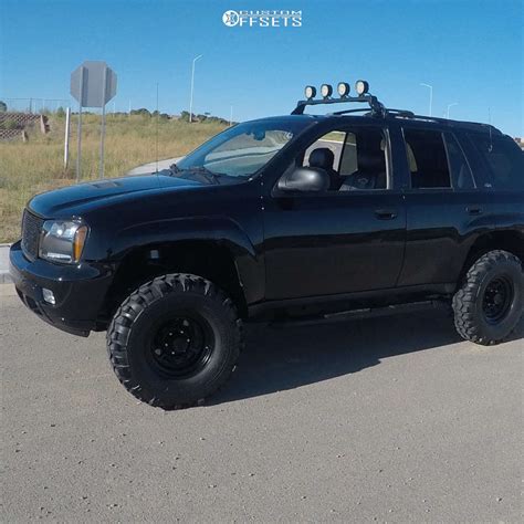 2002 Chevrolet Trailblazer With 16x8 Pro Comp Series 52 And 36135r16