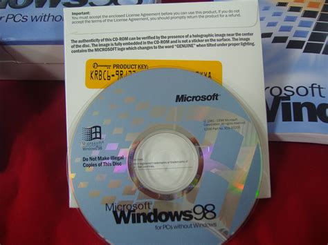 Microsoft Windows 98 First Edition Full Operating System Win 98 New