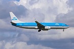 KLM Passengers Get Royal Treatment When King Flies Their 737 - The ...