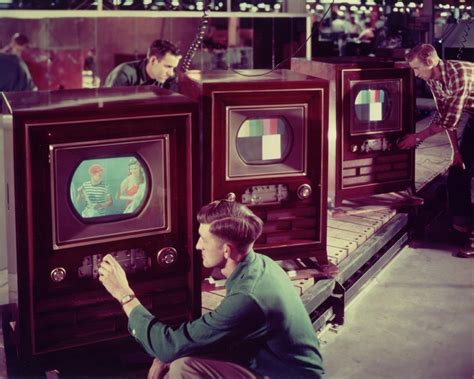Foto Del Día 65 Años De La Televisión En Color