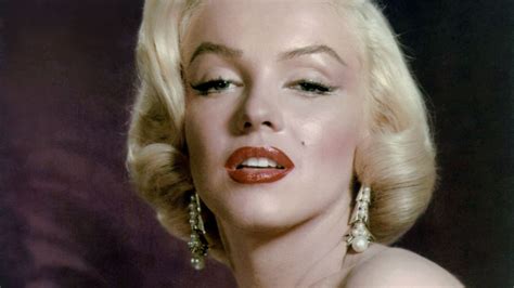Eyeliner Trick Für Verführerischen Augenaufschlag Wie Marilyn Monroe