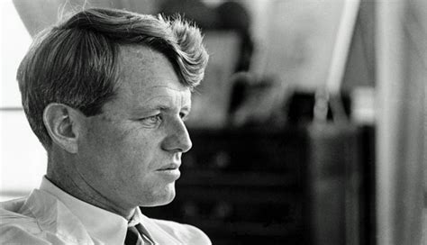 In porter's eyes (and in the eyes of the series itself), the idea that kennedy changed so. Bobby Kennedy for President | Filmdienst