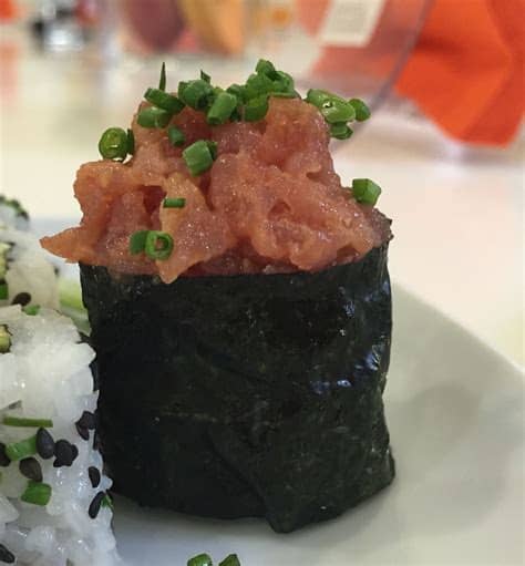 La cocina japonesa continua expandiéndose y adaptándose, ha creado cientos de recetas diferentes de manera significativa de aquella que fuese la original, pero manteniendo cierto aire con sus. Gunkan | Recetas de comida, Sushi, Cocina japonesa