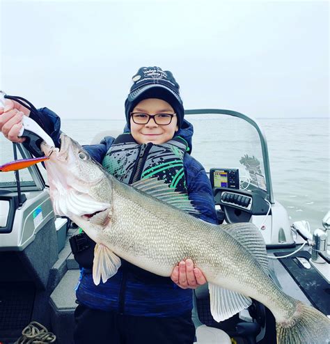 Get Your Gear Ready For Lake Erie Walleye Fishing The Beacon