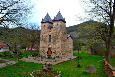 11 Nesvakidašnjih Srpskih Manastira I Crkava