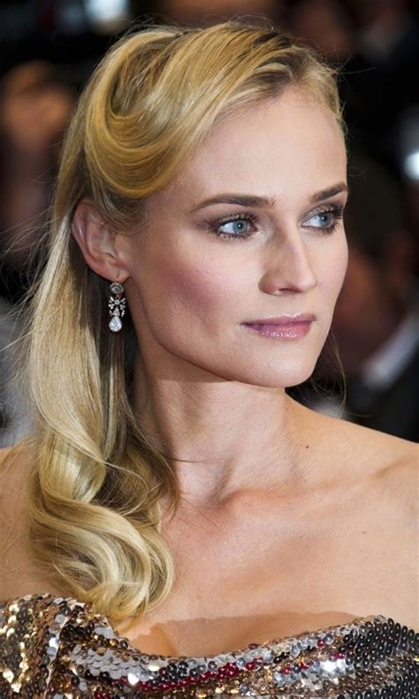 Diane Kruger With Elegant Half Up Style A Great Idea To Look Elegant