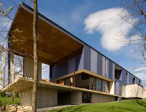 Industrial Home Design With Concrete Architecture In Northampton