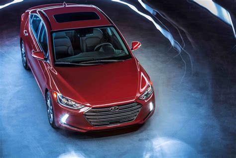 Maybe you would like to learn more about one of these? 2018 Hyundai Elantra (Photos, price, performance and specs ...