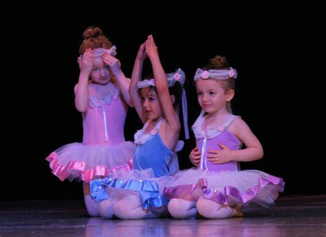 Niñas Bailando Ballet Imagui