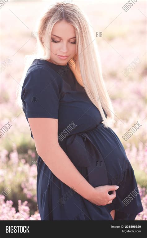 Pregnant Blonde Telegraph
