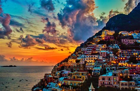 I cover entertainment & lifestyles for the associated press. Visitez Amalfi et la côte Amalfitaine. Guides de voyage de Italie