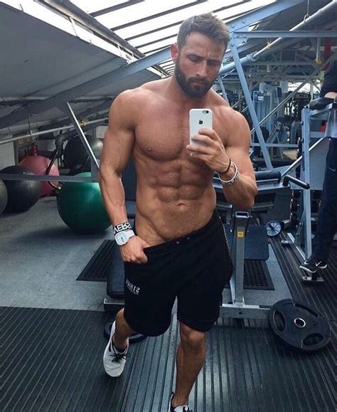 Male Models Muscles Do Selfie Selfies Hommes Sexy Raining Men