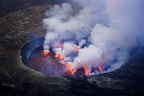 It seems that a fissure opened on the eastern(?) flank, and drained the lava lake inside the volcano. Climbing Mount Nyiragongo: A Hike to the World's Largest ...