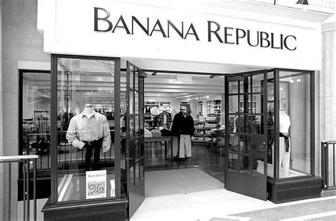 Banana republic credit card charges a foreign transaction fee of 3%. Cleveland mom hurt by daughter's delinquent Banana Republic credit card: Money Matters ...